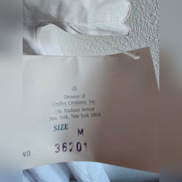 Gilligan & O'Malley White Pajama Top Short Sleeves - Picture 8 of 13